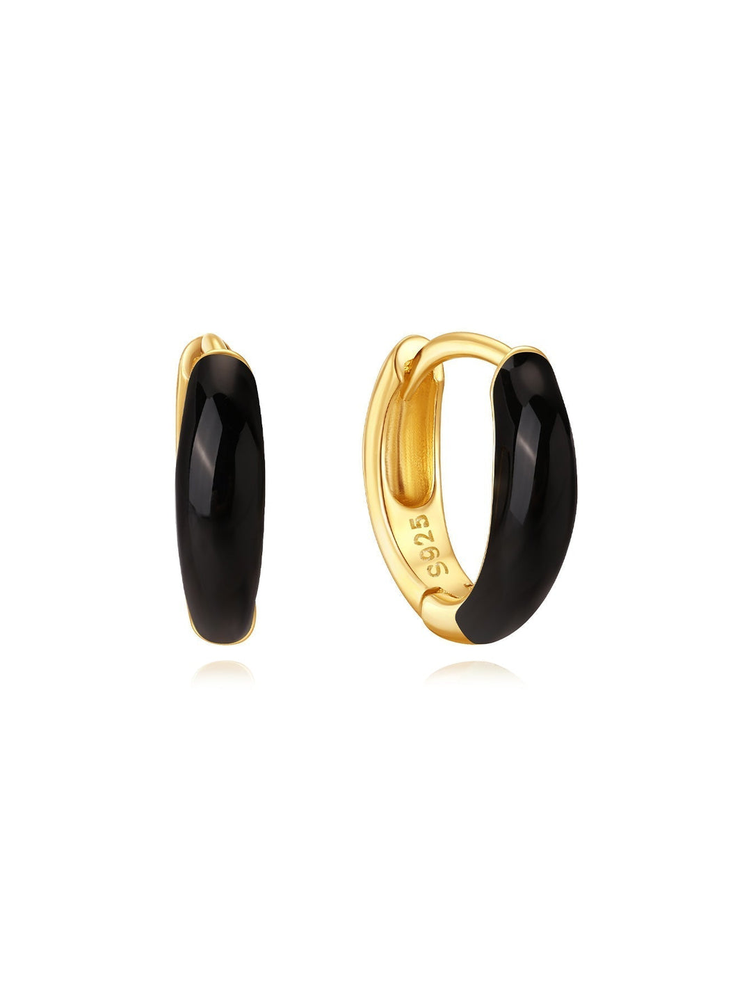 Theresia – Pendientes dorados con suave curvatura.