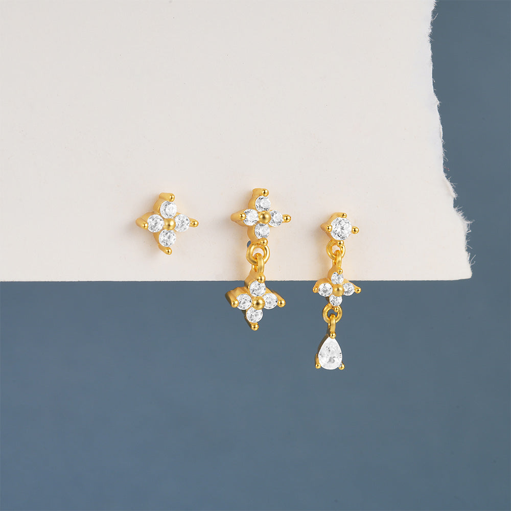 Anika – Pendientes dorados con un movimiento sutil.