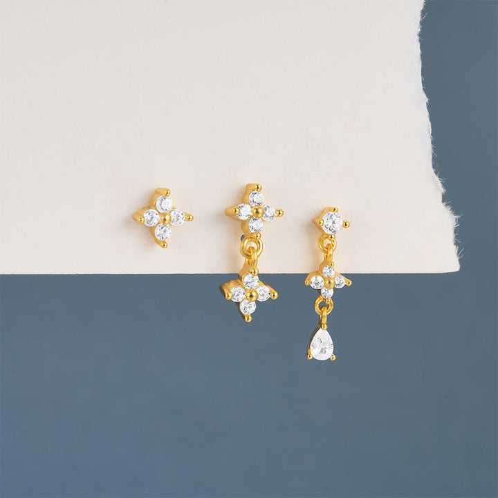 Anika – Pendientes dorados con un movimiento sutil.