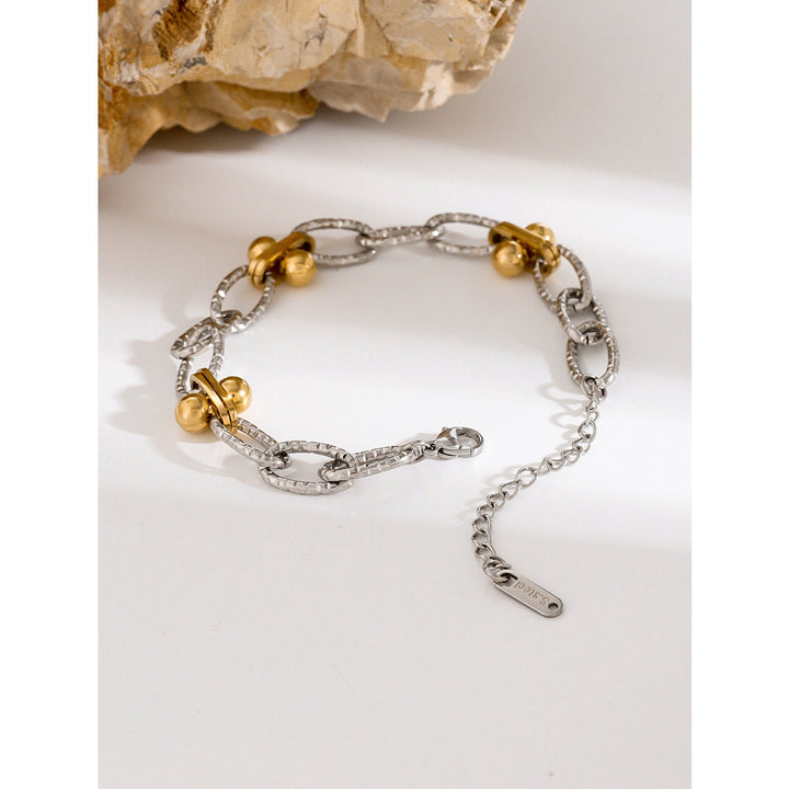 Klara – Pulsera dorada con adorno de perla