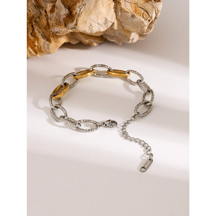 Klara – Pulsera dorada con adorno de perla