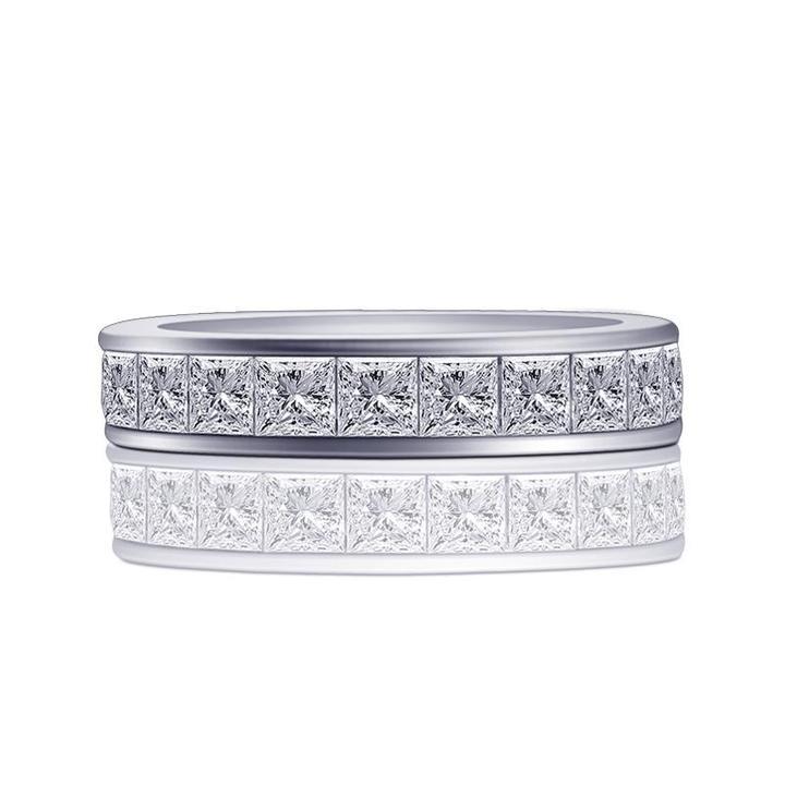 Maren – Anillo de diamante plateado con banda estrecha.