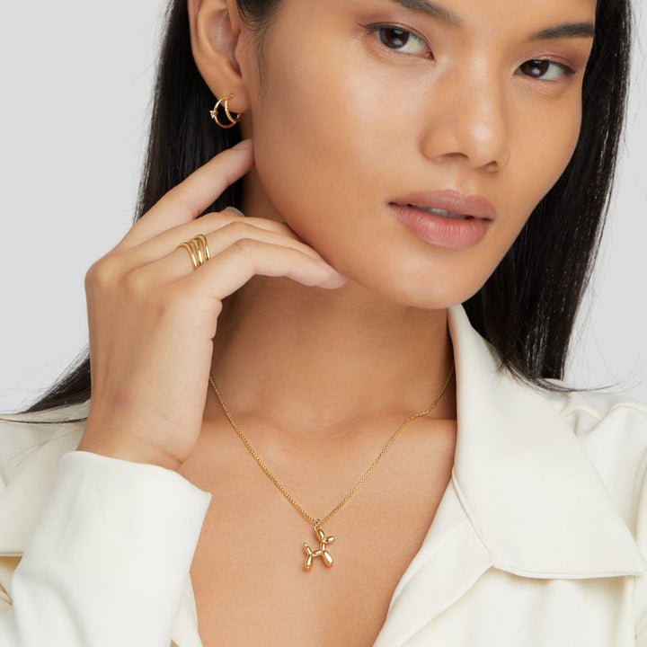 Nora – Collar delicado con colgante de mariposa.