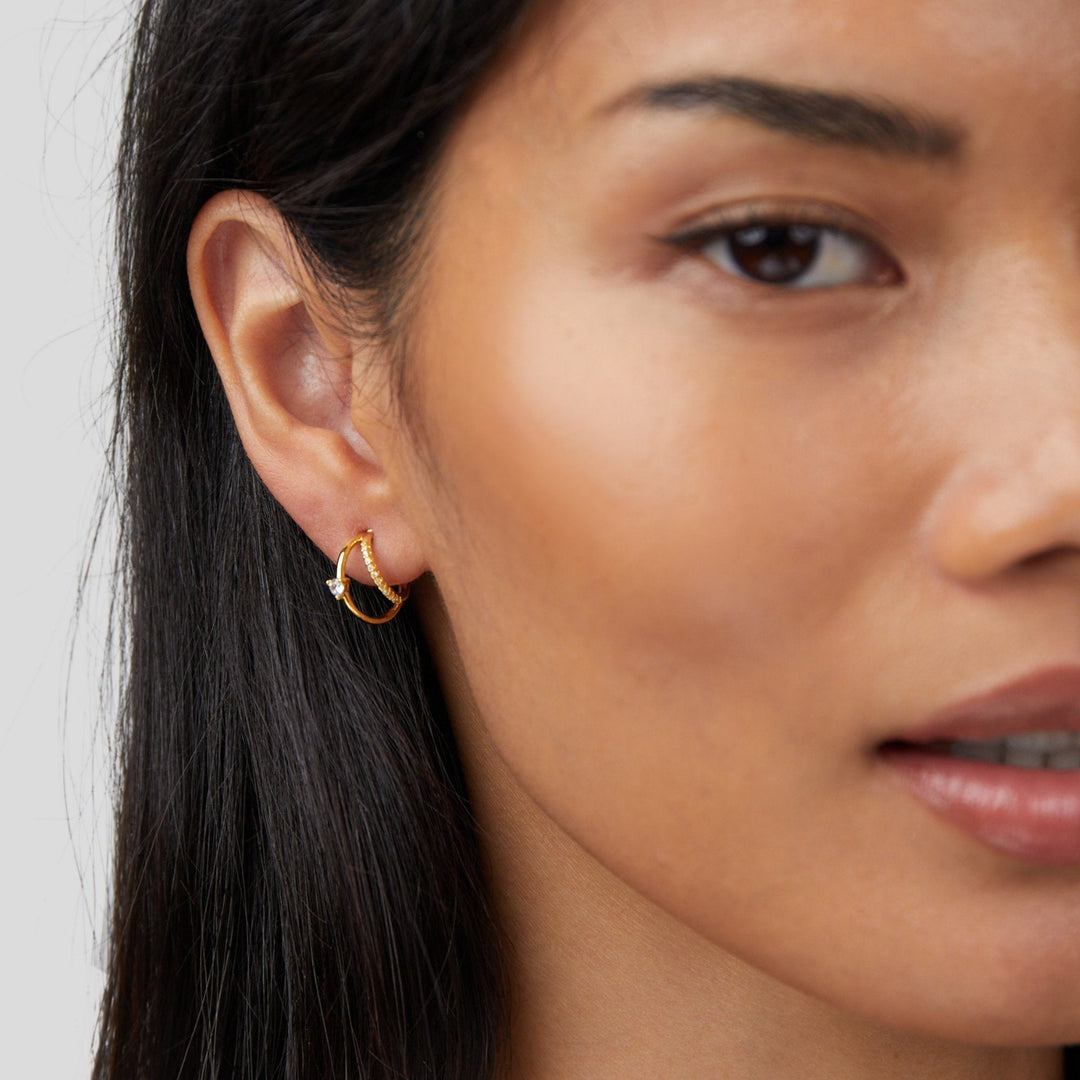 Mariana – Pendientes de plata con una silueta delgada.