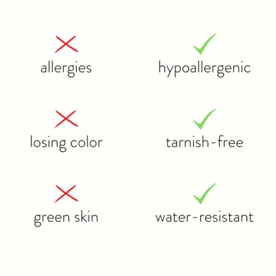 Jitka – Cadena de eslabones dorada en un diseño delicado.