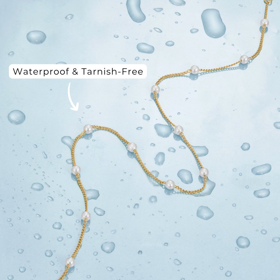 Miriam – Collar dorado con una longitud armónica.