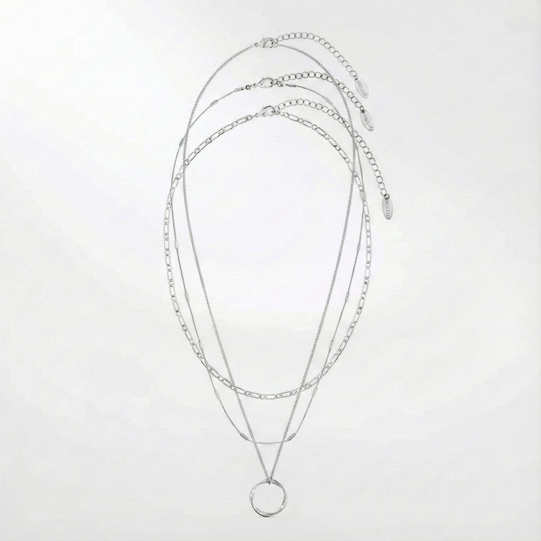 Collar abierto de tres hileras