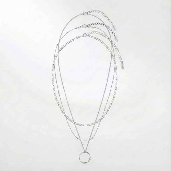 Collar abierto de tres hileras