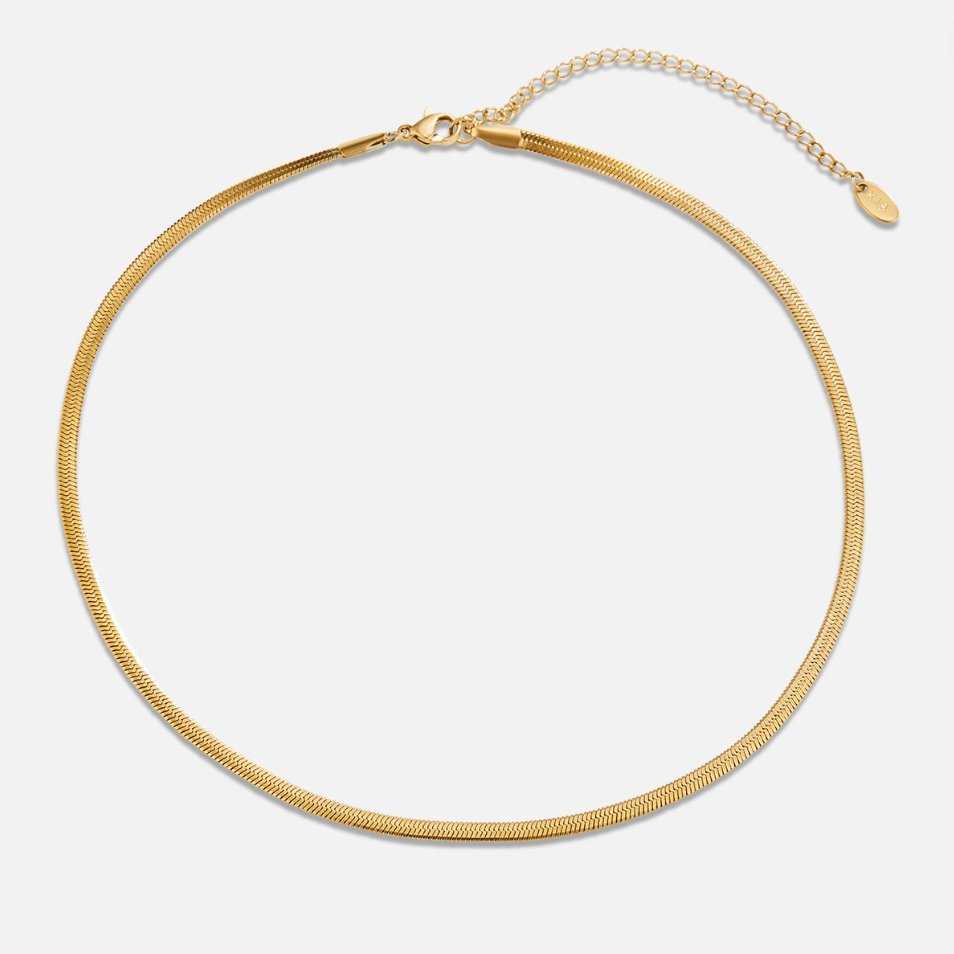 Elisa-Marie – Collar de oro suavemente curvado.