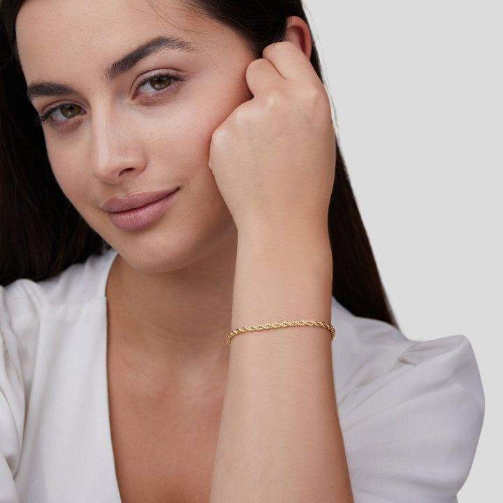 Isabela - Elegante pulsera trenzada