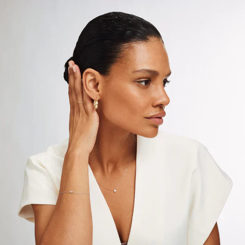 Collar Klára con piedra de moissanita